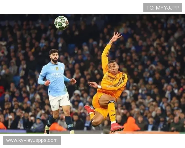 姆巴佩反跑创造射门空间